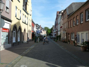 Гостиница Ferienwohnung Altstadt Xanten  Ксантен